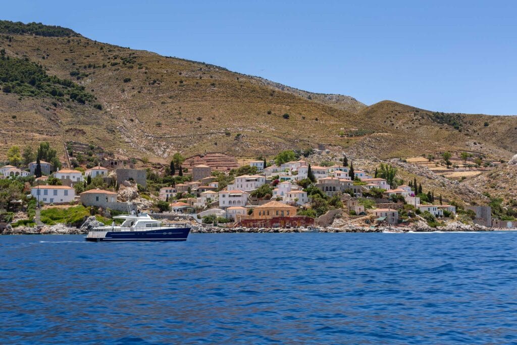 Discover the Enchanting Cyclades Islands: A Guide to Greece’s Iconic Island Chain 6 Photograph 20 daily tours milos